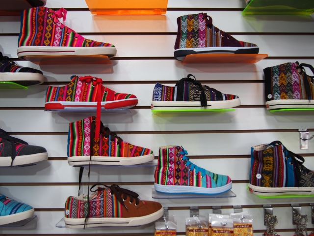 スニーカーカラーデザイン
